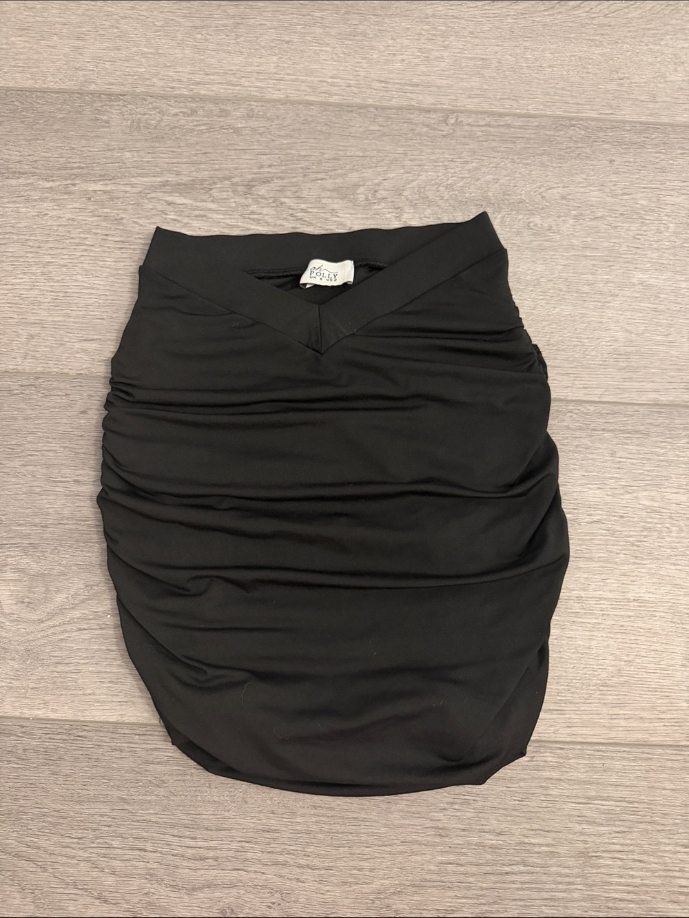 Oh Polly Black V-Waist Ruched Mini Skirt - Picture 2 of 3